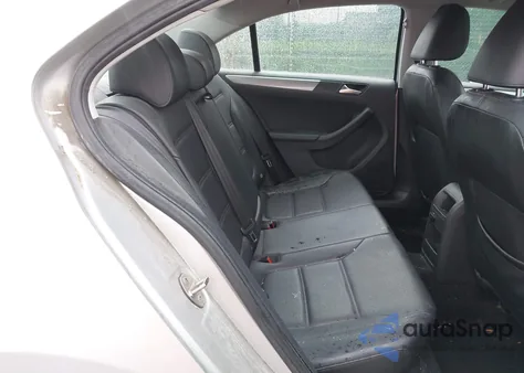 2015 Volkswagen Jetta 1.8T Se из США, поврежденный, VIN 3VWD17AJ2FM262359